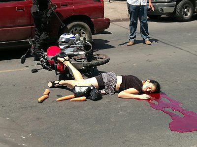 26-yo-woman-dead-motorcycle-accident-05.jpg