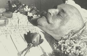 funeral_head.jpg