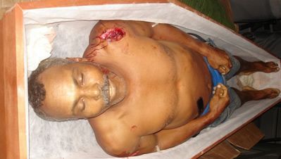 Man%20open%20coffin%2035.jpg
