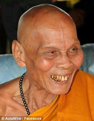 4873406600000578-5298467-The_monk_pictured_when_he_was_alive_was_originally_from_Cambodia-m-16_1.jpg