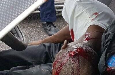 robbery-cash-transport-truck-south-africa-go-wrong-09.jpg