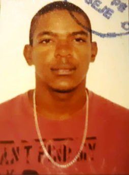 Name:  Pol%C3%ADcia-Bruno-Martins-da-Silva-conhecido-por-Coca.jpeg
Views: 242
Size:  11.4 KB