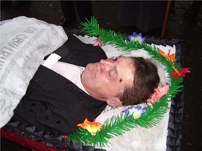 man-20open-20casket-2058.jpg