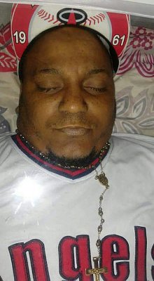 young-20man-20open-20coffin-203.jpg
