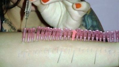 emo-girl-25-candles-arm-01-414x600_1.jpg