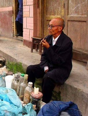 chinese_street_doctor_01.jpg