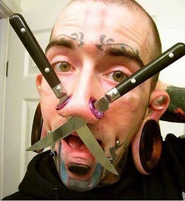 a97759_g266_1-knife2.jpg