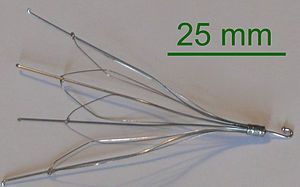 300px-Inferior_vena_cava_filter.jpg