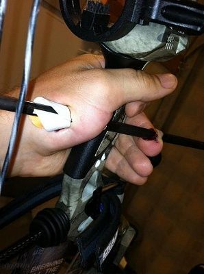 hand-arrow.jpg