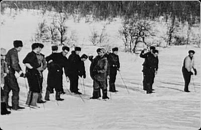 1 AA Original Dyatlov search party.jpg