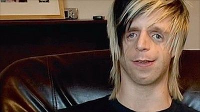 _50024071_jono_grab2_640x360.jpg