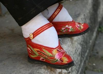 foot-binding-6.jpg