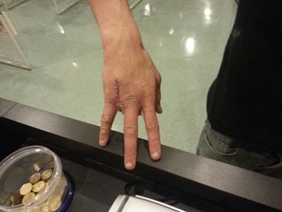 fingerless1.jpg