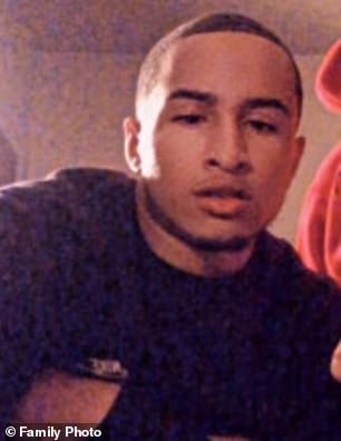 46678875-9894075-Jayquan_Lewis_21_was_shot_point_blank_inside_a_Bronx_deli_just_a-m-10_162896892.jpg