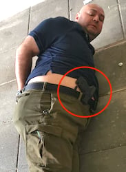 Name:  Armed_prisoner.jpg
Views: 33
Size:  11.1 KB