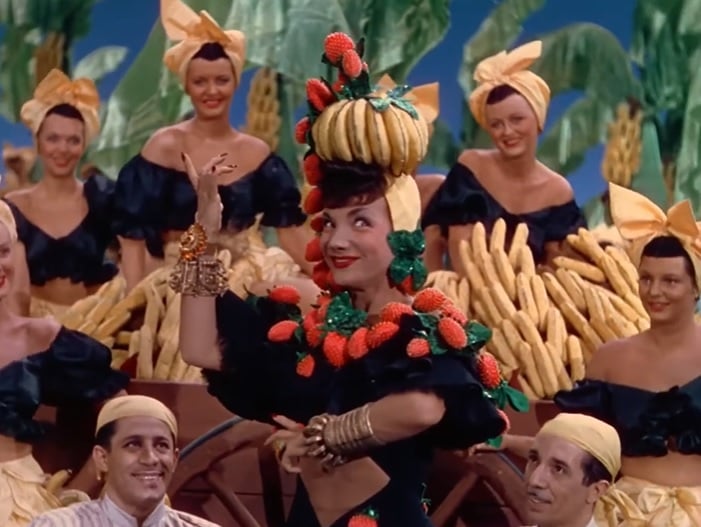 Carmen_Miranda_em_The_Gang%27s_All_Here%2C_1943.jpg