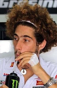 art-353-Marco-Simoncelli-200x0.jpg
