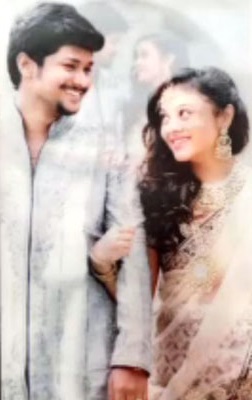 Name:  Couple%20%282%29.jpg
Views: 763
Size:  27.4 KB