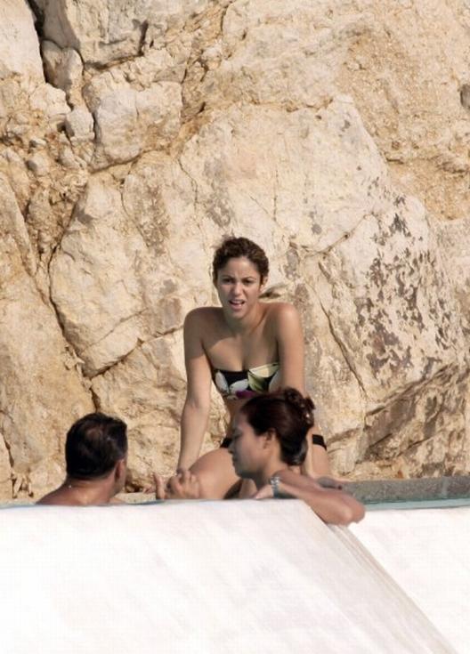 shakira7.jpg