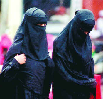 saudi_women_m8.jpg