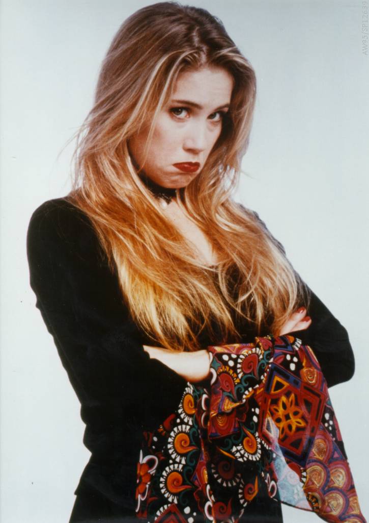 christina applegate 13.jpg
