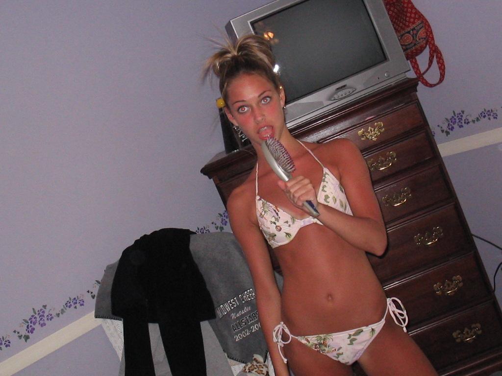 photobucket-hotties36.jpg