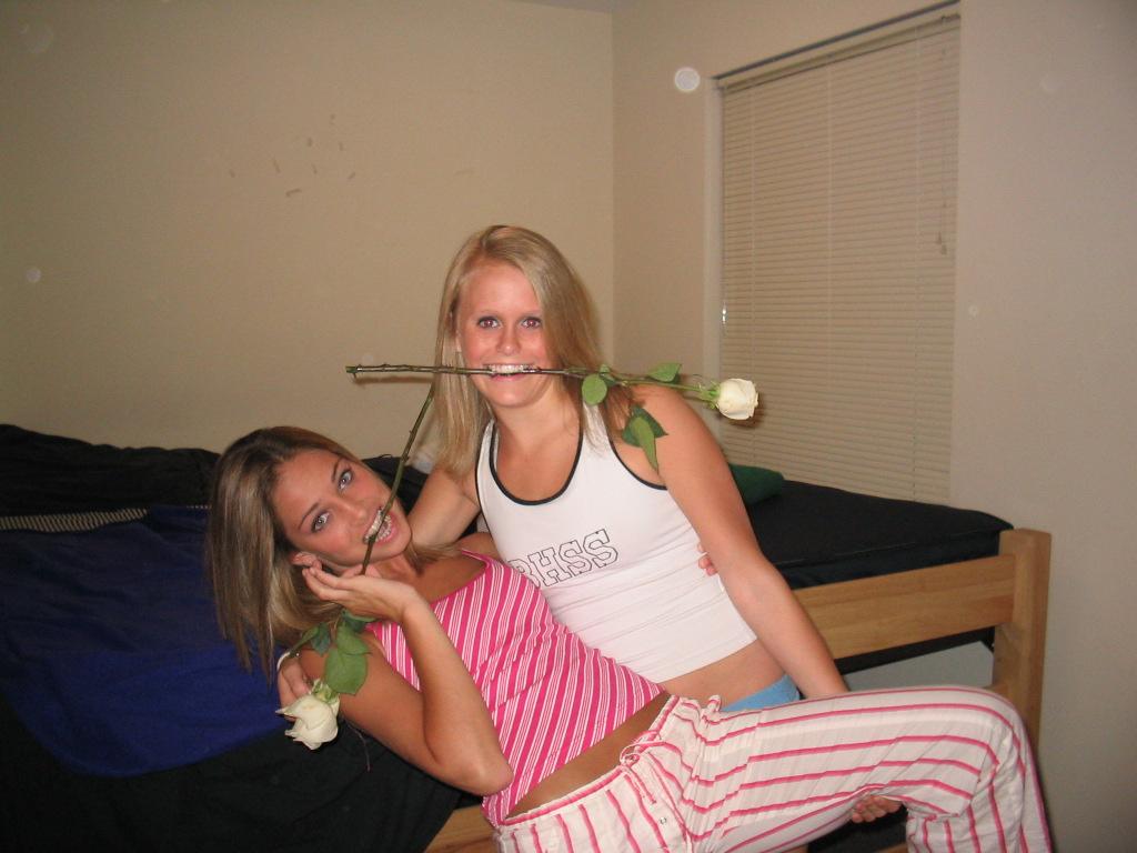 photobucket-hotties43.jpg