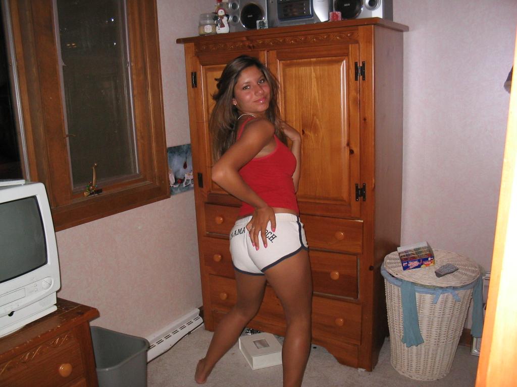 photobucket-hotties49.jpg
