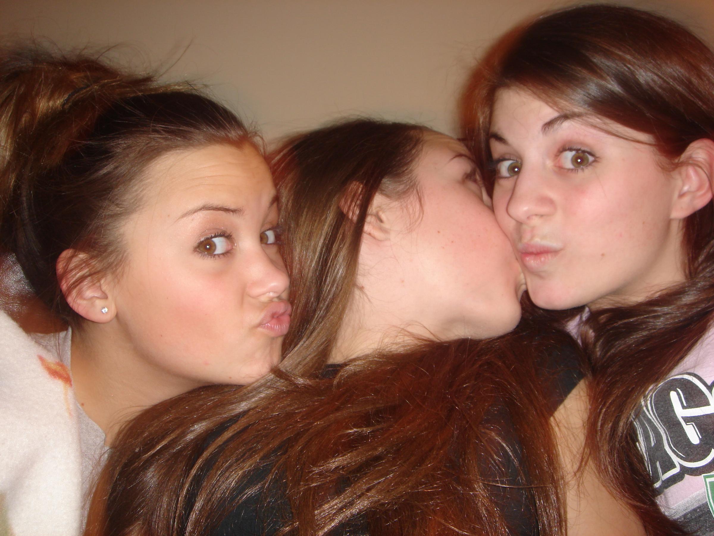 photobucket-hotties117.jpg