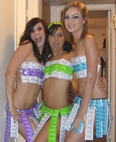 condom-college-girls.jpg