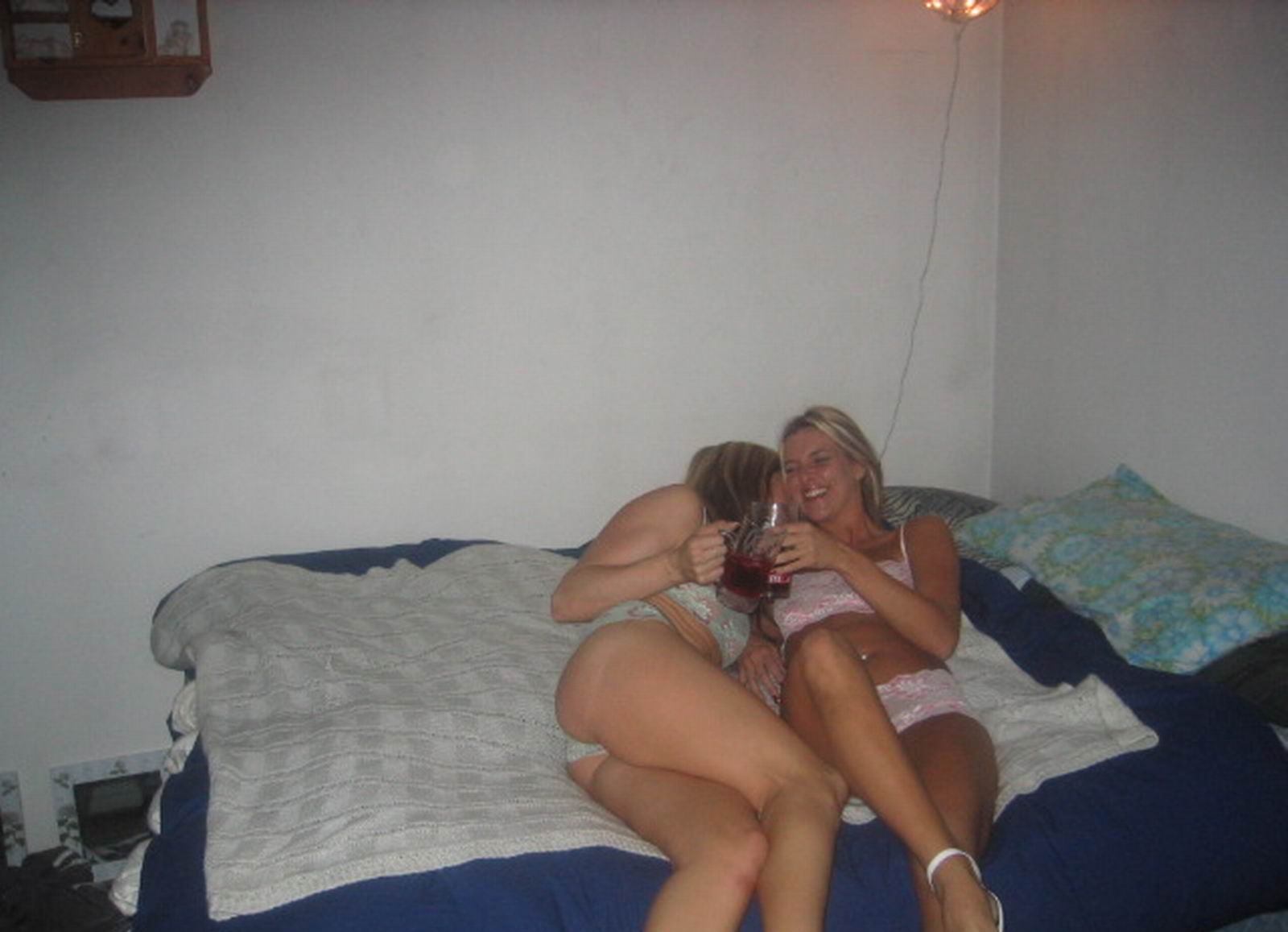 non-nude-teen-girls-100.jpg