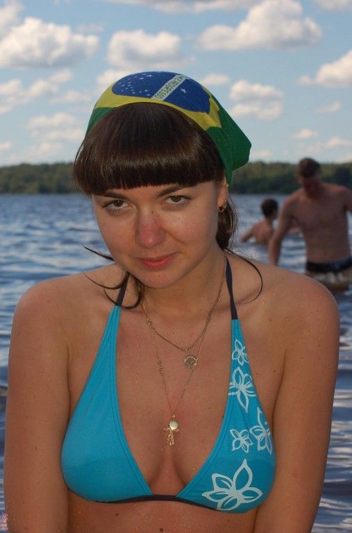 rusian-bikini-candid-021 [1024x768].jpg