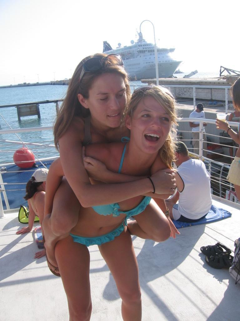 amateur-bikini-girls-01018.jpg