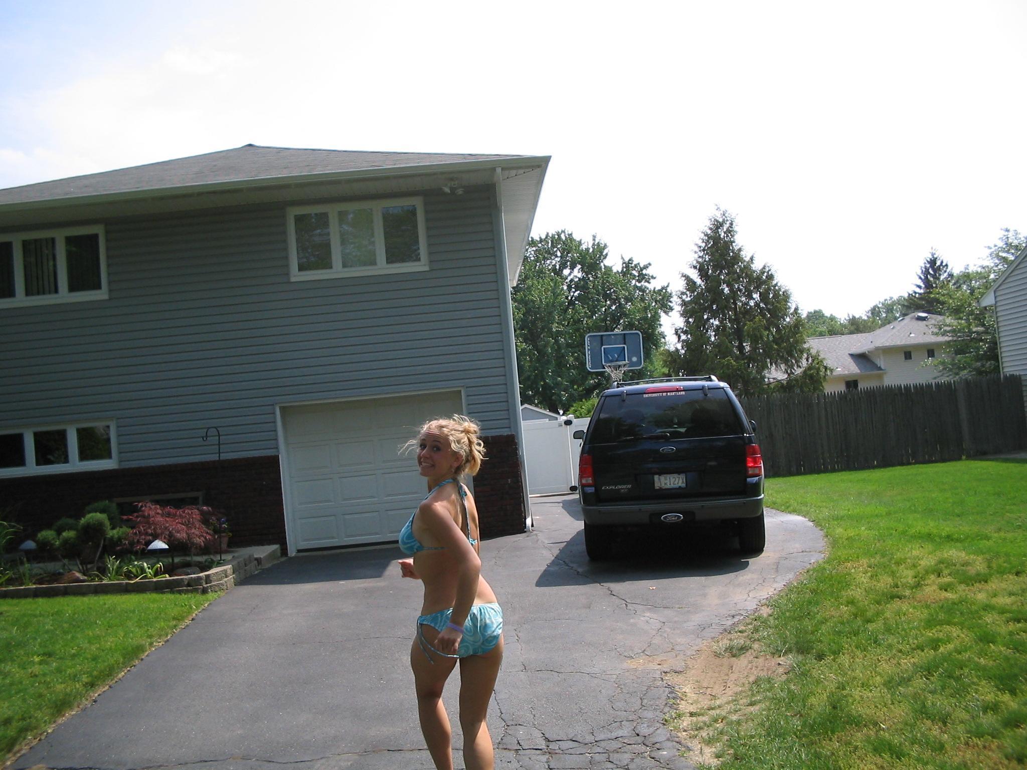 amateur-bikini-girls-01021.jpg