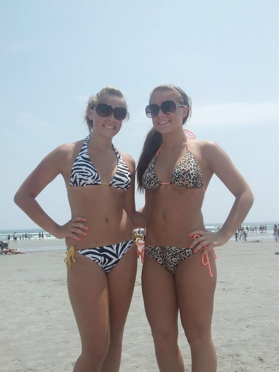 teen-bikini-beach-006_006.jpg