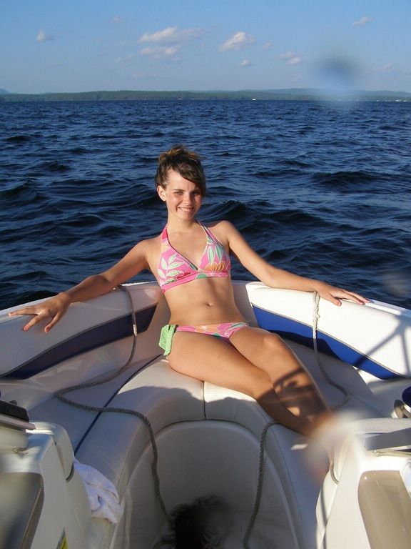 teen-bikini-beach-047_042.jpg