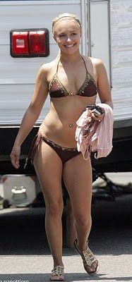 hayden.panettiere-short.legs.jpg
