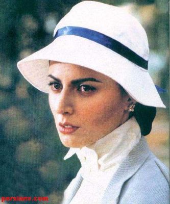normal_Leila_Hatami10_w%20-%20Copy.JPG
