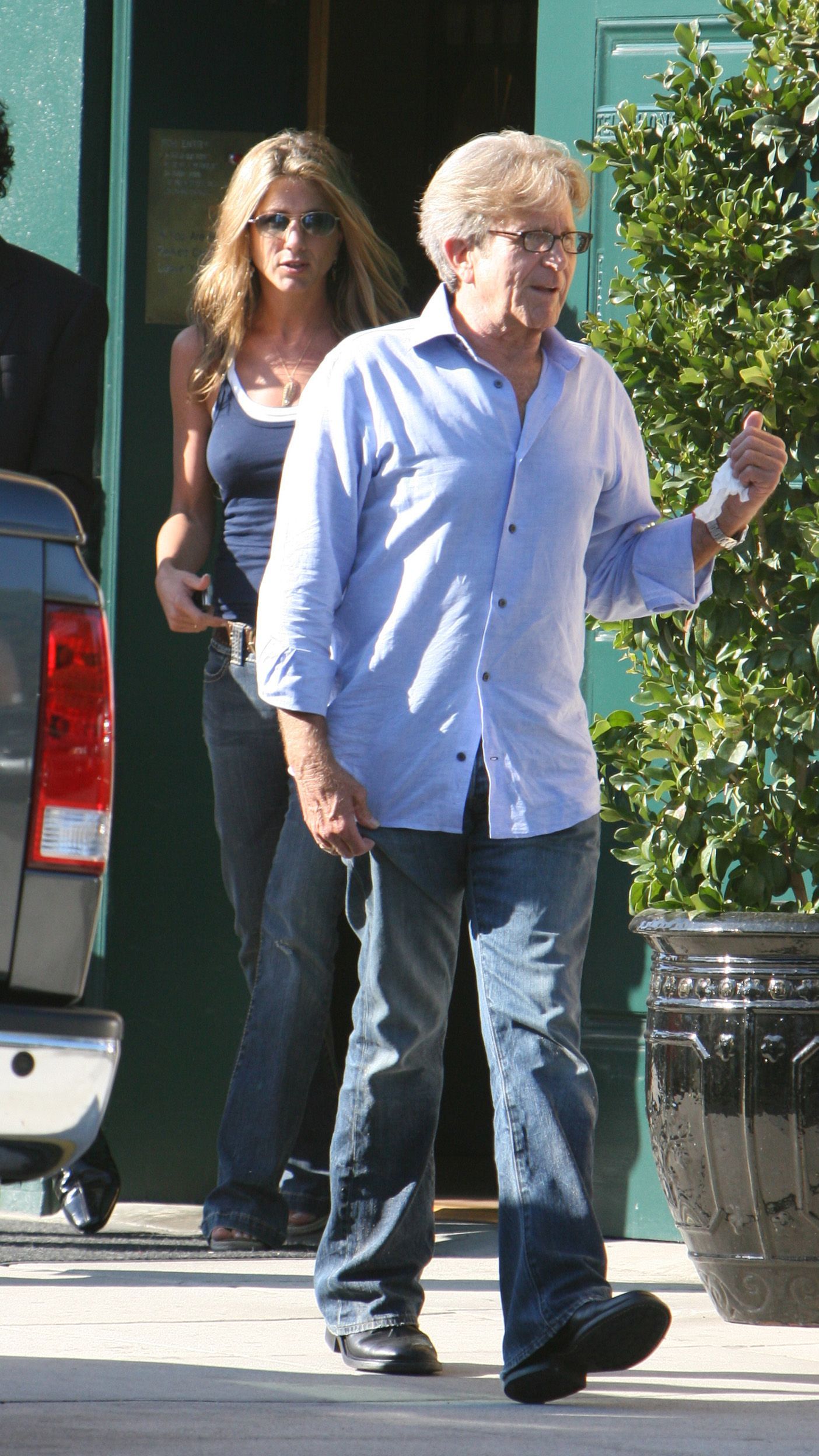 janiston016gh0_122_482lo.jpg