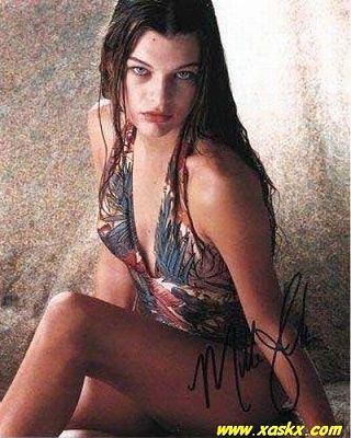 2225milla_jovovich.jpg