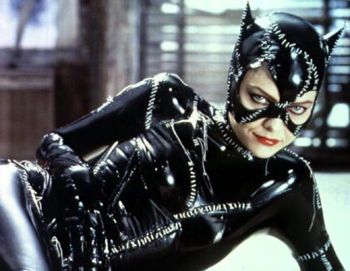 350px-michellepfeiffercatwoman.jpg
