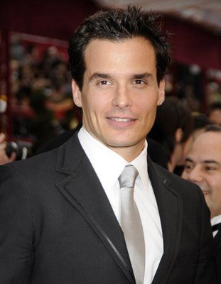 antonio_sabato_jr_vh1.jpg