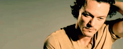 luke-evans-7-5.gif