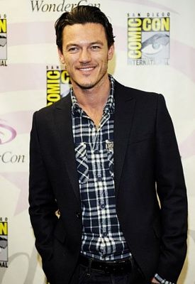 luke-evans-12.jpg