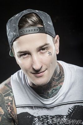 lucker9.jpg