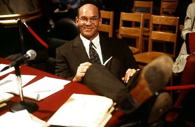 mitch_pilleggi_smiles_while_filming_-27terma-27.jpg