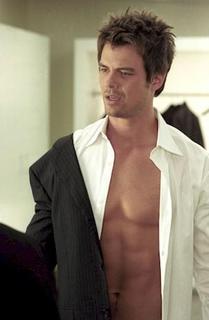 josh-duhamel-is-hot_303x464.jpg