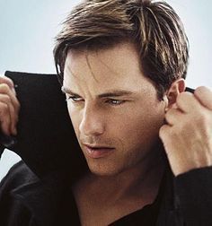 e242574574cedcbec0d37758d0eb44d1--john-barrowman-captain-jack.jpg