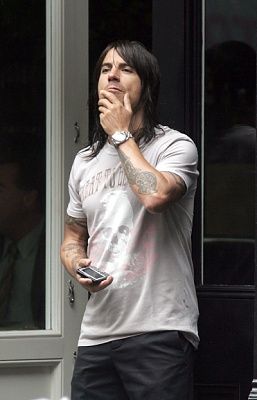 223kiedis400x622.jpg