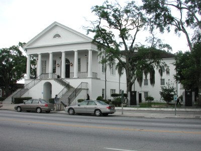 williamsburg-courthouse.jpg